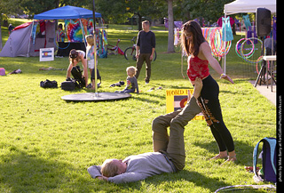 World Hoop Day 2019 - acrobats