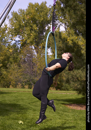 World Hoop Day 2019 - acrobats