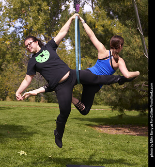 World Hoop Day 2019 - acrobats