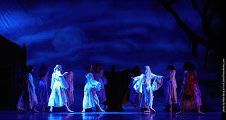 Dracula by Canyon Concert Ballet