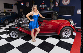 Car Cuties Pinup Shoot