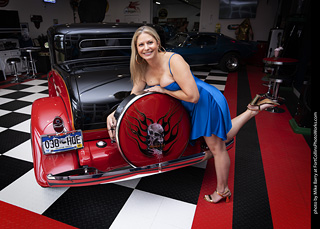 Car Cuties Pinup Shoot