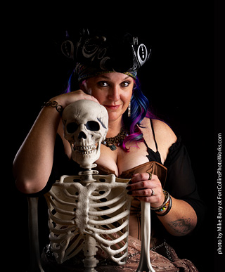 Jennifer dark pirate shoot