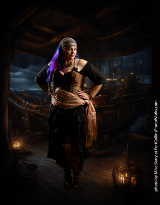 Jennifer dark pirate shoot
